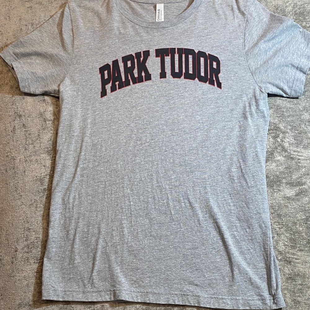 Bella Canvas Gray Park Tudor Tee size M {385}